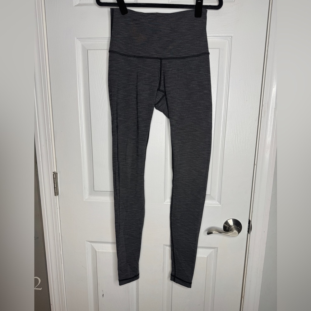 LULULEMON Wunder Under Heathered Gray Full Length‎ Leggings size 6 EUC